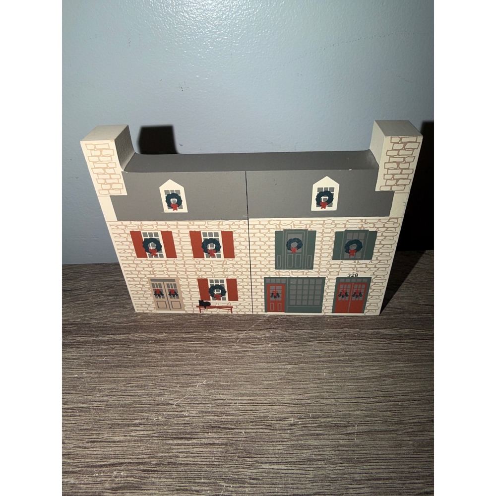 The Cat's Meow Village St Charles Christmas Series Stone Row 1993 Shelf Sitter